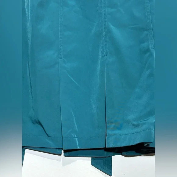 London Fog Women's Teal Trench Coat
Raincoat size M - Picture 4 of 15